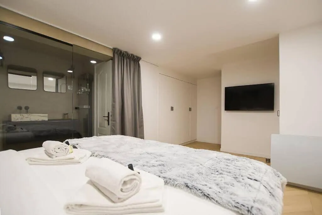 Apartamento Bel Appartement Pour 6 Personnes Proche Champs Elysees Paris França