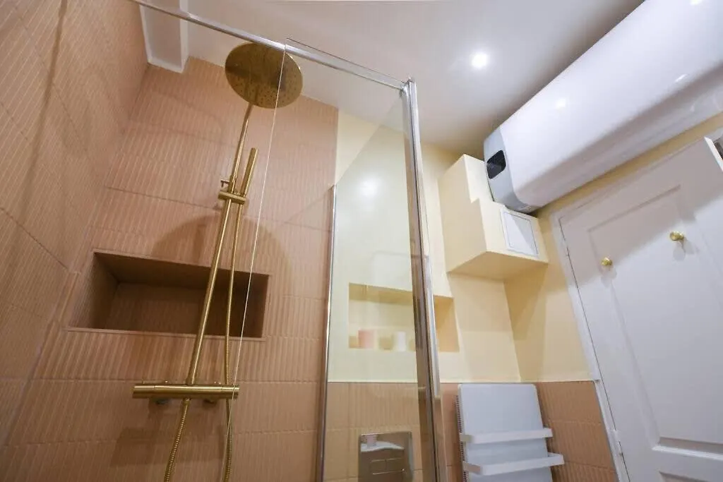 Bel Appartement Pour 6 Personnes Proche Champs Elysees Paris