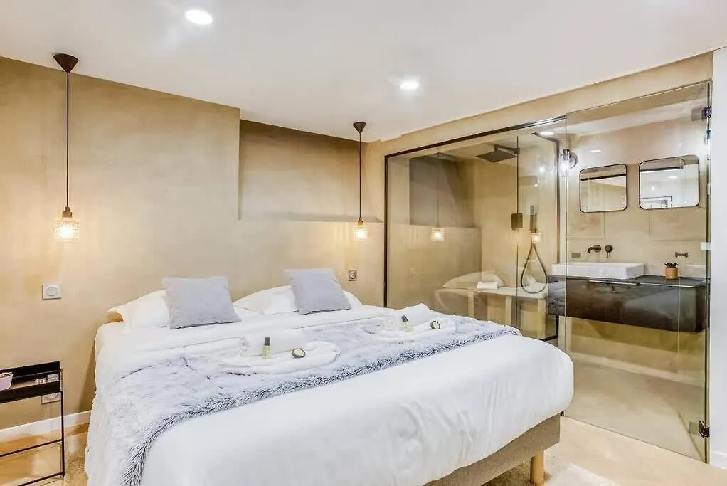 Bel Appartement Pour 6 Personnes Proche Champs Elysees Paris 0*,
