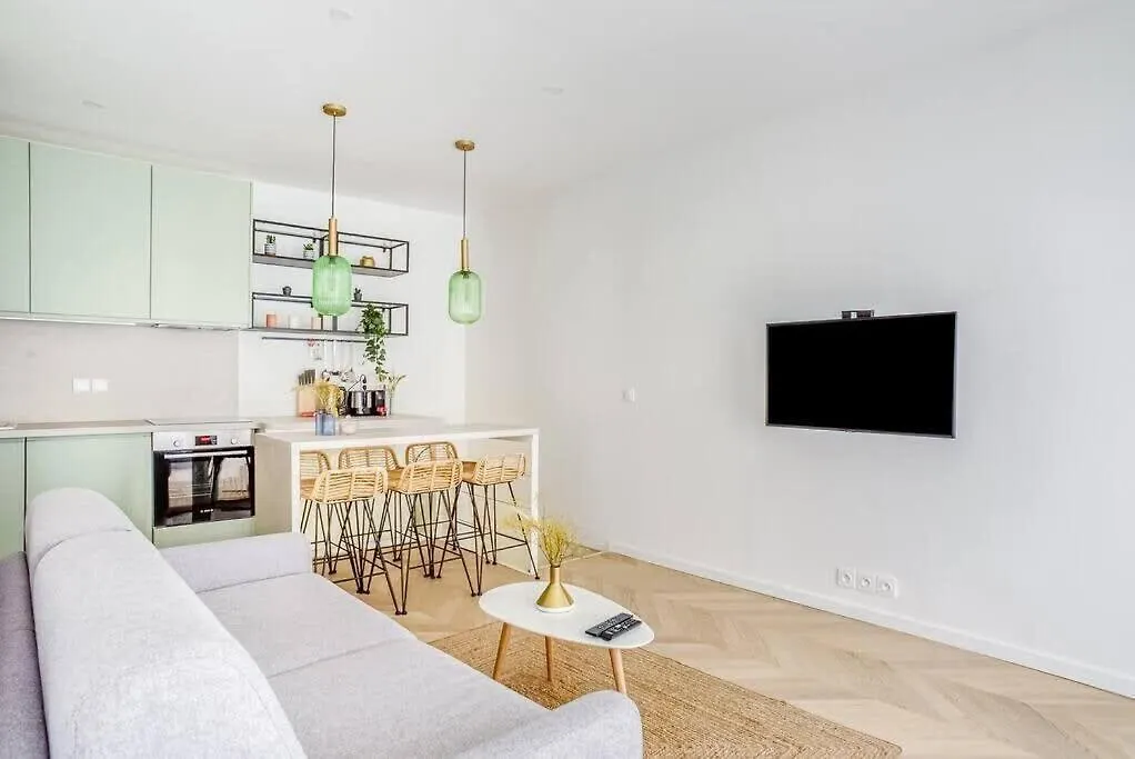 Bel Appartement Pour 6 Personnes Proche Champs Elysees Paris