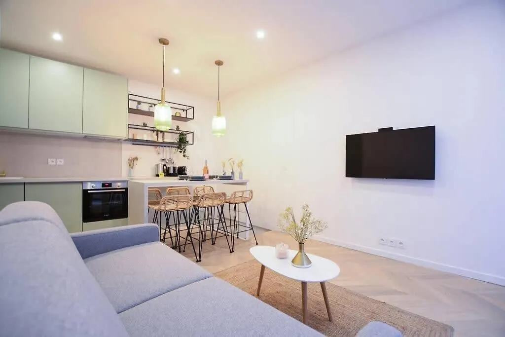 Apartment Bel Appartement Pour 6 Personnes Proche Champs Elysees Paris
